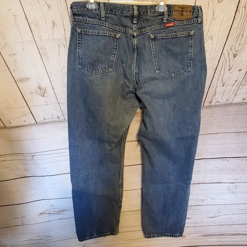 Wrangler Premium Quality relaxed fit men's jeans blue 40X32
